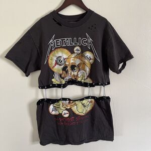 Upcycled Metallica Graphic Tee Chains M